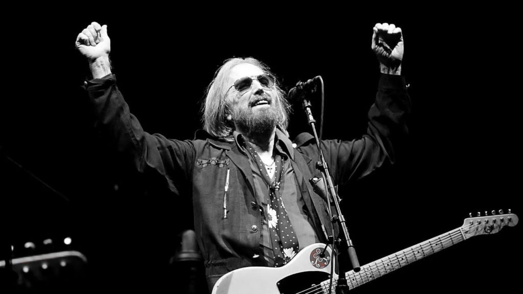 Tom Petty & The Heartbreakers “The Last DJ” (2002) | So Much Great Music